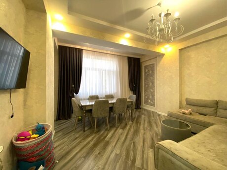 Аренда: 2-комнатная квартира, 85 м², Qara Qarayev: 900 ₼/мес 2