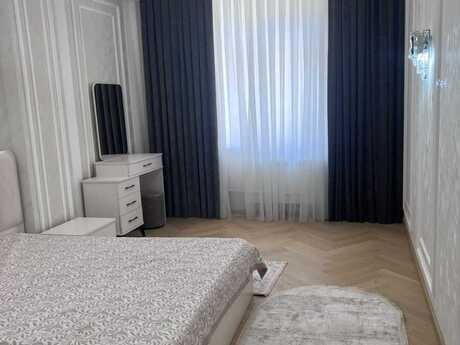 Gənclikdə 2 otaqlı yeni tikili mənzil kirayə verilir, 80 m², 1 700 AZN/ay, şəkil 3 / 9