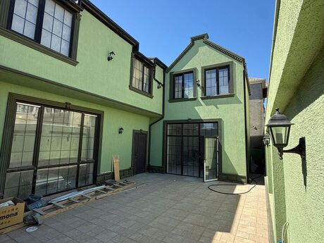 Elan №6490252 - Bakı, Badamdar q., 5 otaqlı, 220 m²