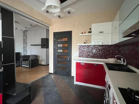 3-комнатная квартира, 94 м², Şah İsmayıl Xətai: 280 000 ₼ 3