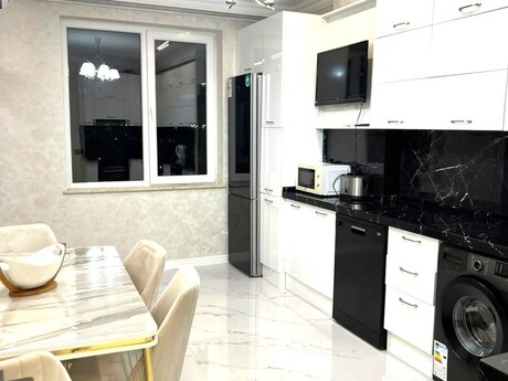2-room apartment for rent, 80 m², Qaraçuxur: 770 ₼/mo 3