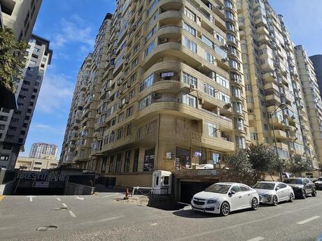 3 otaqlı mənzil, 100 m², 8 Noyabr: 265 000 ₼ 3