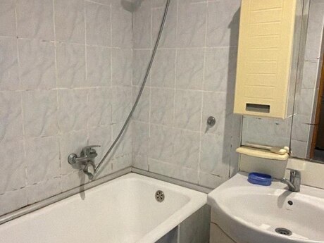 Kirayə 3 otaqlı mənzil, 87 m², Həzi Aslanov: 136 ₼/ay 3