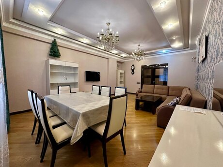 Kirayə 3 otaqlı mənzil, 145 m², Neftçilər: 1 000 ₼/ay 3