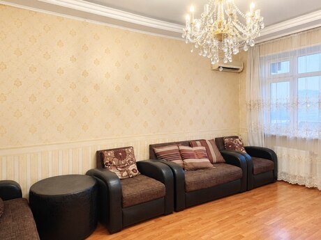 Kirayə 2 otaqlı mənzil, 60 m², İnşaatçılar: 700 ₼/ay 4