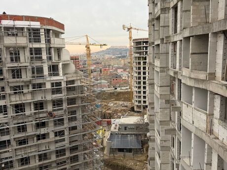3-room apartment, 60,5 m², Qaraçuxur: 142 000 ₼ 2