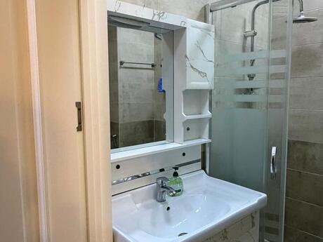 Аренда: 4-комнатная квартира, 150 м², Ağ şəhər: 2 000 ₼/мес 5