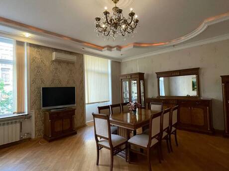 Elan №6490658 - Bakı, Nizami m., 2 otaqlı, 80 m², 3/5 mərtəbə