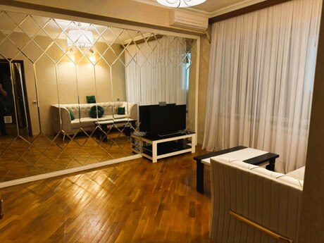 2-room apartment for rent, 70 m², Bayıl: 900 ₼/mo 2