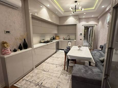 Elan №6490672 - Bakı, 28 May m., 4 otaqlı, 180 m², 6/18 mərtəbə