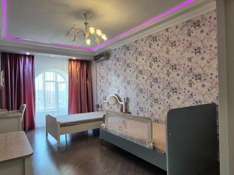 Elan №6490721 - Bakı, 20 Yanvar m., 4 otaqlı, 290 m², 17/17 mərtəbə