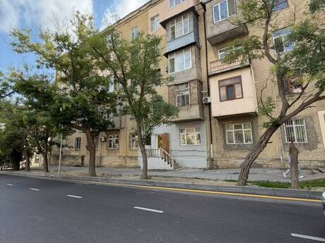 Elan №6490245 - Bakı, Elmlər Akademiyası m., 2 otaqlı, 70 m², 5/5 mərtəbə