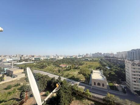 Gənclikdə 4 otaqlı yeni tikili mənzil satılır, 220 m², 595 000 AZN, şəkil 2 / 12