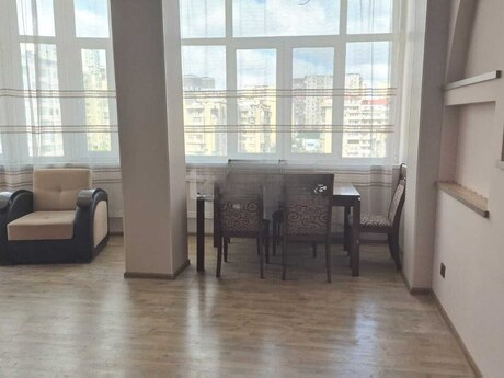 Kirayə 2 otaqlı mənzil, 66 m², İnşaatçılar: 650 ₼/ay 2