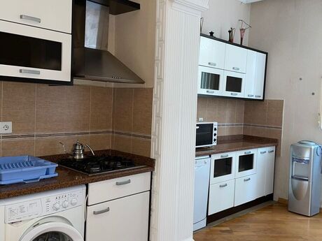 Kirayə 2 otaqlı mənzil, 75 m², İçəri Şəhər: 1 000 ₼/ay 5