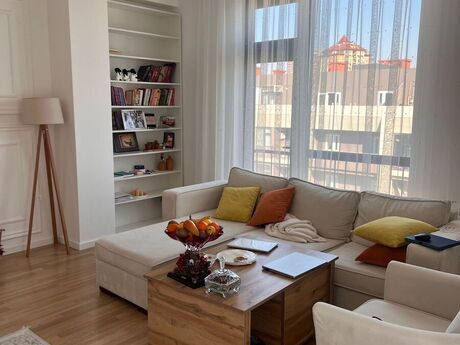 Аренда: 2-комнатная квартира, 75 м², Nizami: 1 200 ₼/мес 2