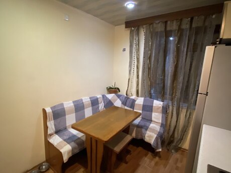 1-room apartment for rent, 35 m², İnşaatçılar: 550 ₼/mo 3
