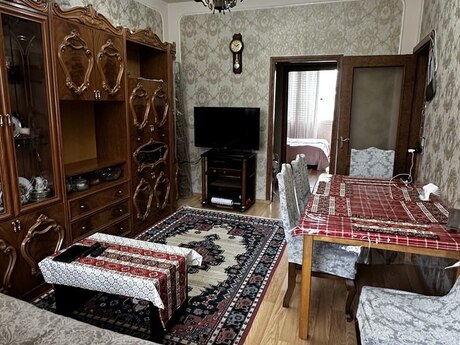 Elan №6491390 - Bakı, 20 Yanvar m., 3 otaqlı, 86 m², 2/5 mərtəbə