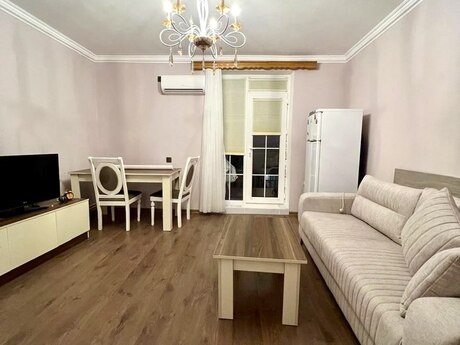 Elan №6491417 - Bakı, Nəriman Nərimanov m., 2 otaqlı, 50 m², 4/4 mərtəbə