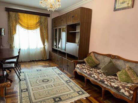 Elan №6491483 - Bakı, İnşaatçılar m., 2 otaqlı, 60 m², 2/9 mərtəbə