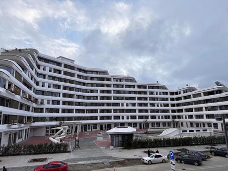 4 rooms · 214 m² · floor 5/8, Ağ şəhər