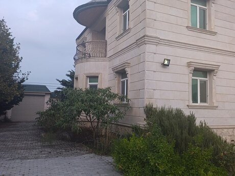 4-комнатный дом, 350 м², Mərdəkan: 550 000 ₼ 2