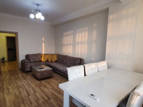 Объявление №6491551 - Баку, м. Иншаатчылар, 3-комн., 100 м², 10/16 этаж