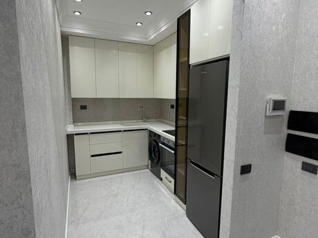 2-room apartment for rent, 70 m², Elmlər Akademiyası: 1 350 ₼/mo 4