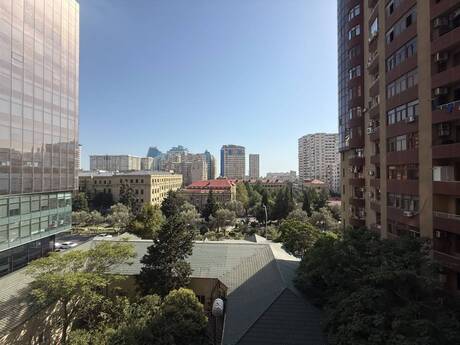 Elan №6491570 - Bakı, Şah İsmayıl Xətai m., 3 otaqlı, 110 m², 6/16 mərtəbə