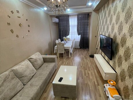 Elan №6491656 - Bakı, Binəqədi r., 2 otaqlı, 65 m², 16/17 mərtəbə