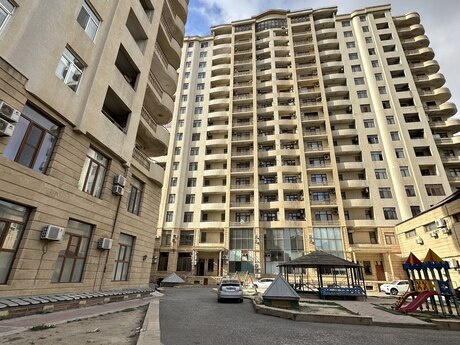 3-комнатная квартира, 156 м², 8 Noyabr: 400 000 ₼ 2