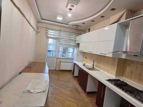 Kirayə 2 otaqlı mənzil, 85 m², Gənclik: 1 000 ₼/ay 3