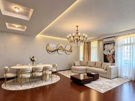3-room apartment, 139 m², Crown City Residence: 460 000 ₼ 2