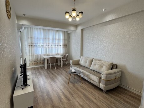 Elan №6491909 - Bakı, Elmlər Akademiyası m., 2 otaqlı, 60 m², 11/17 mərtəbə