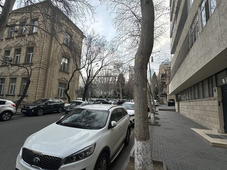 Аренда: 2-комнатная квартира, 70 м², İçəri Şəhər: 1 750 ₼/мес 4