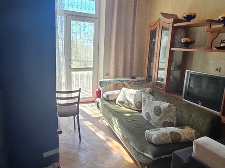 Həzi Aslanovda 2 otaqlı köhnə tikili mənzil satılır, 56 m², 142 000 AZN, şəkil 3 / 10