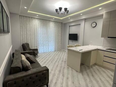 3-room apartment for rent, 110 m², Ağ şəhər: 1 800 ₼/mo 2