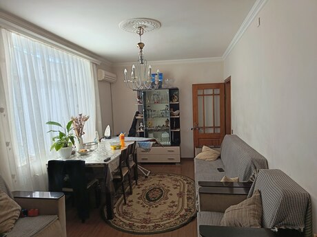 Объявление №6491936 - Баку, пос. Бакиханова, 2-комн., 40 м², 4/5 этаж