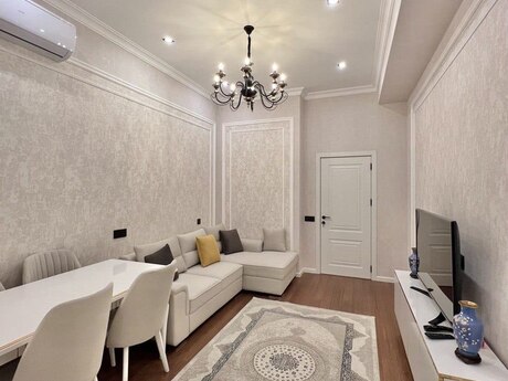 28 Mayda 2 otaqlı yeni tikili mənzil satılır, 68 m², 270 000 AZN, şəkil 3 / 11
