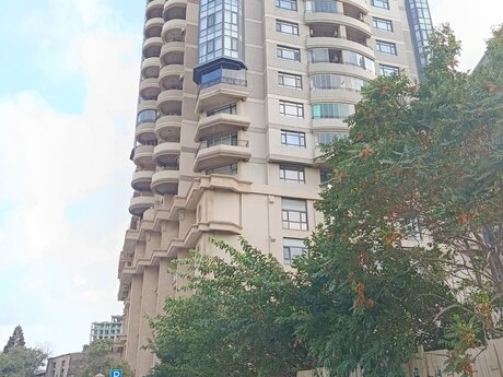 Elan №6491980 - Bakı, Nizami m., 4 otaqlı, 221 m², 4/20 mərtəbə