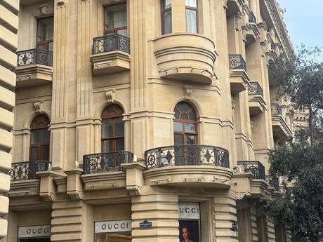 Kirayə 5 otaqlı mənzil, 400 m², Səbail: 5 000 ₼/ay 2