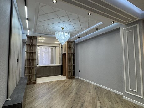 3-комн. · 90 m²