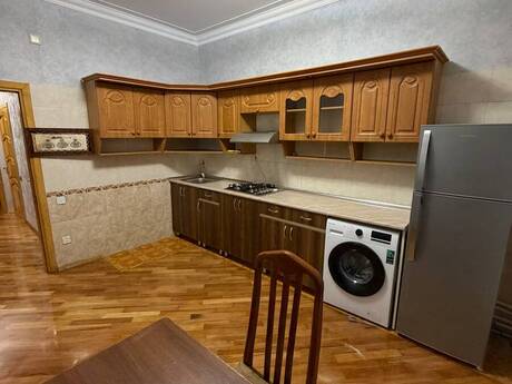 20 Yanvarda 2 otaqlı yeni tikili mənzil kirayə verilir, 90 m², 700 AZN/ay, şəkil 3 / 12