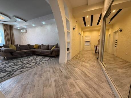 3 otaqlı mənzil, 125 m², Xalqlar Dostluğu: 320 000 ₼ 2
