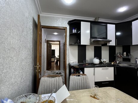 4-room apartment, 105 m², Azadlıq Prospekti: 188 000 ₼ 5