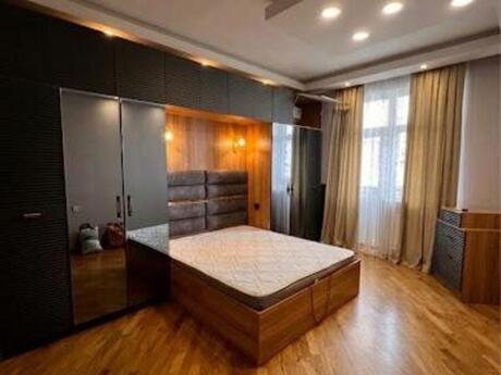 Kirayə 3 otaqlı mənzil, 129 m², Qara Qarayev: 999 ₼/ay 2