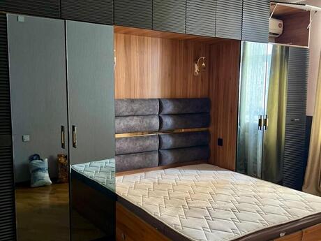 Kirayə 3 otaqlı mənzil, 129 m², Qara Qarayev: 999 ₼/ay 4