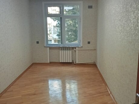 İnşaatçılarda 2 otaqlı köhnə tikili mənzil satılır, 58 m², 175 000 AZN, şəkil 3 / 12