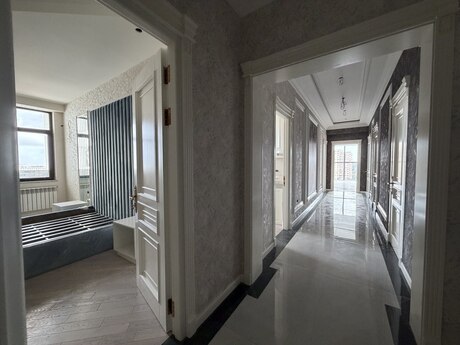 4-комнатная квартира, 202 м², Elmlər Akademiyası: 727 000 ₼ 4