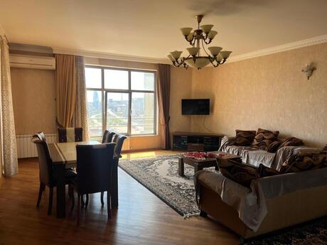 Аренда: 3-комнатная квартира, 165 м², Nizami: 1 200 ₼/мес 3